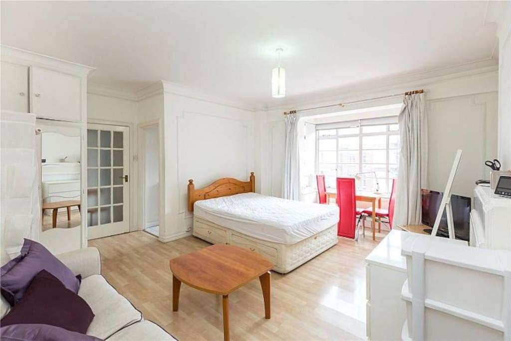 King-Sized Studio, 6Th Floor + Lift, Regent'S Park Londra Esterno foto